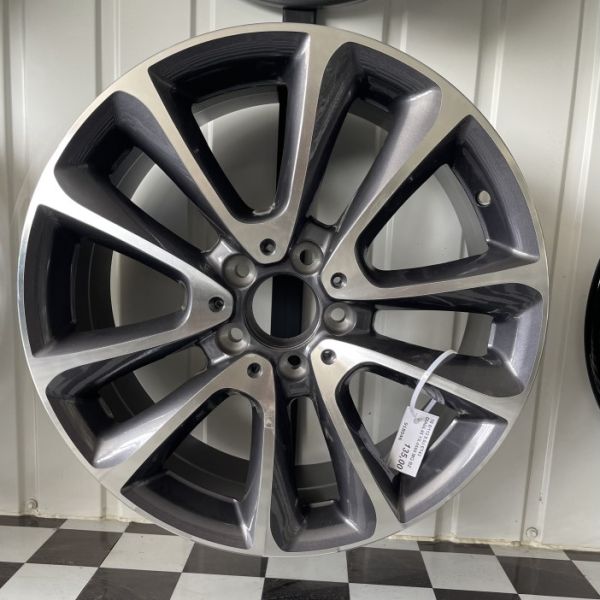 18 5/112 8.0J ET43 DIA66.6 YX-0566 MG BZ