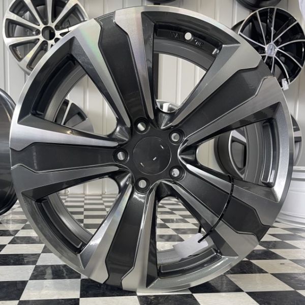 18 5/114.3 7.5J ET42 DIA64.1 CT-1673 MG