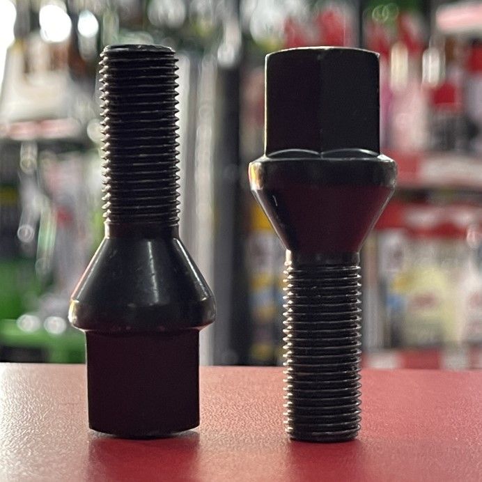 Болт М12x1.25x28мм Ключ 17 Конус Чорний (ВАЗ. ГАЗ. Fiat. Citroen. Lancia)