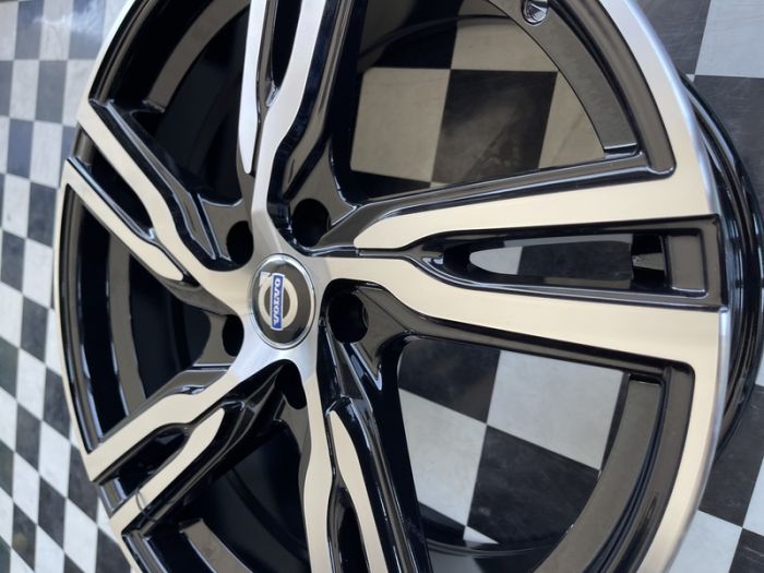 18 5/108 8.0J ET42 DIA63.4 CT-1522 MB VO