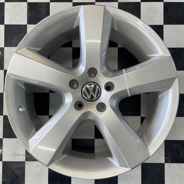 20 5/120 9.0J ET60 DIA72.6 WSP Italy VO51 S783 Siliver